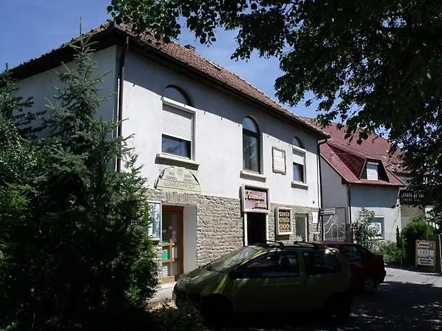 ゲストハウス Magdi Panzio